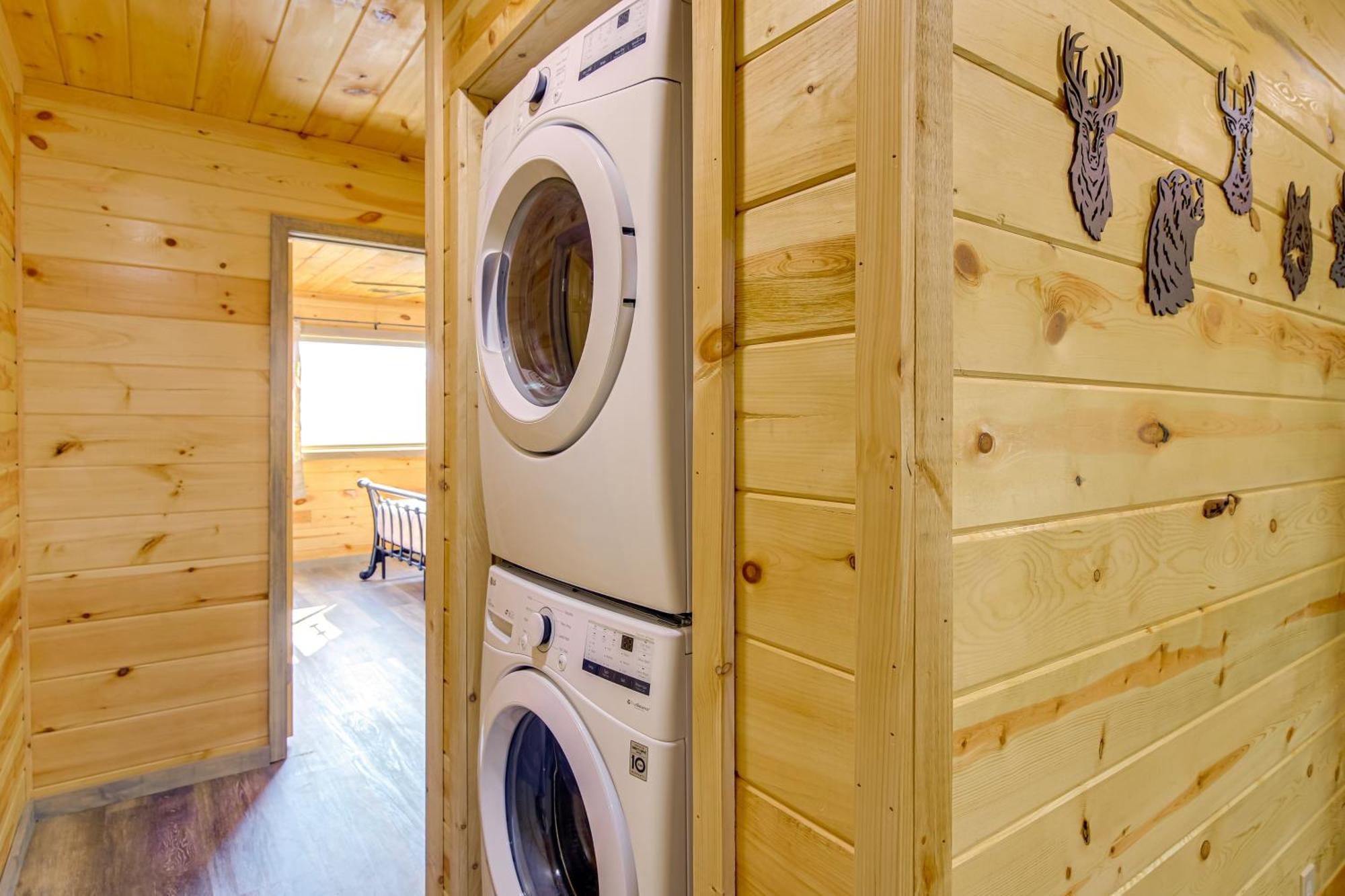 Gatlinburg Cabin With Game Room, Hot Tub And Mtn Views Extérieur photo