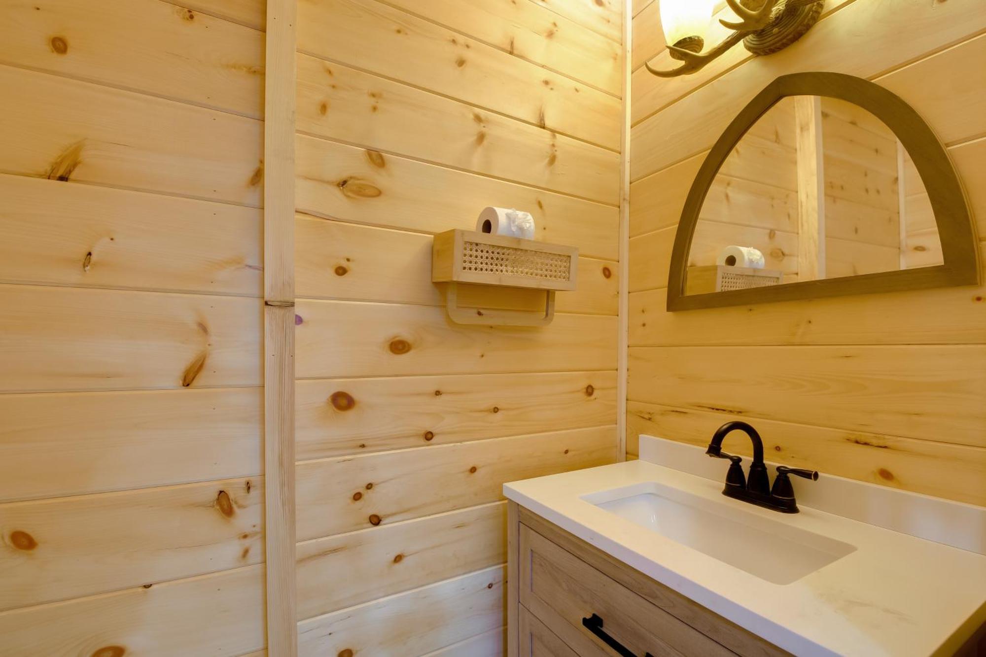 Gatlinburg Cabin With Game Room, Hot Tub And Mtn Views Extérieur photo