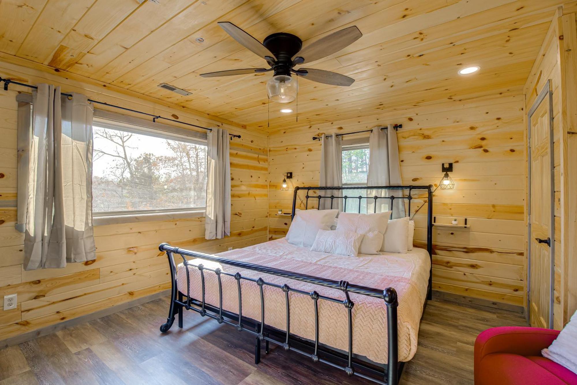 Gatlinburg Cabin With Game Room, Hot Tub And Mtn Views Extérieur photo