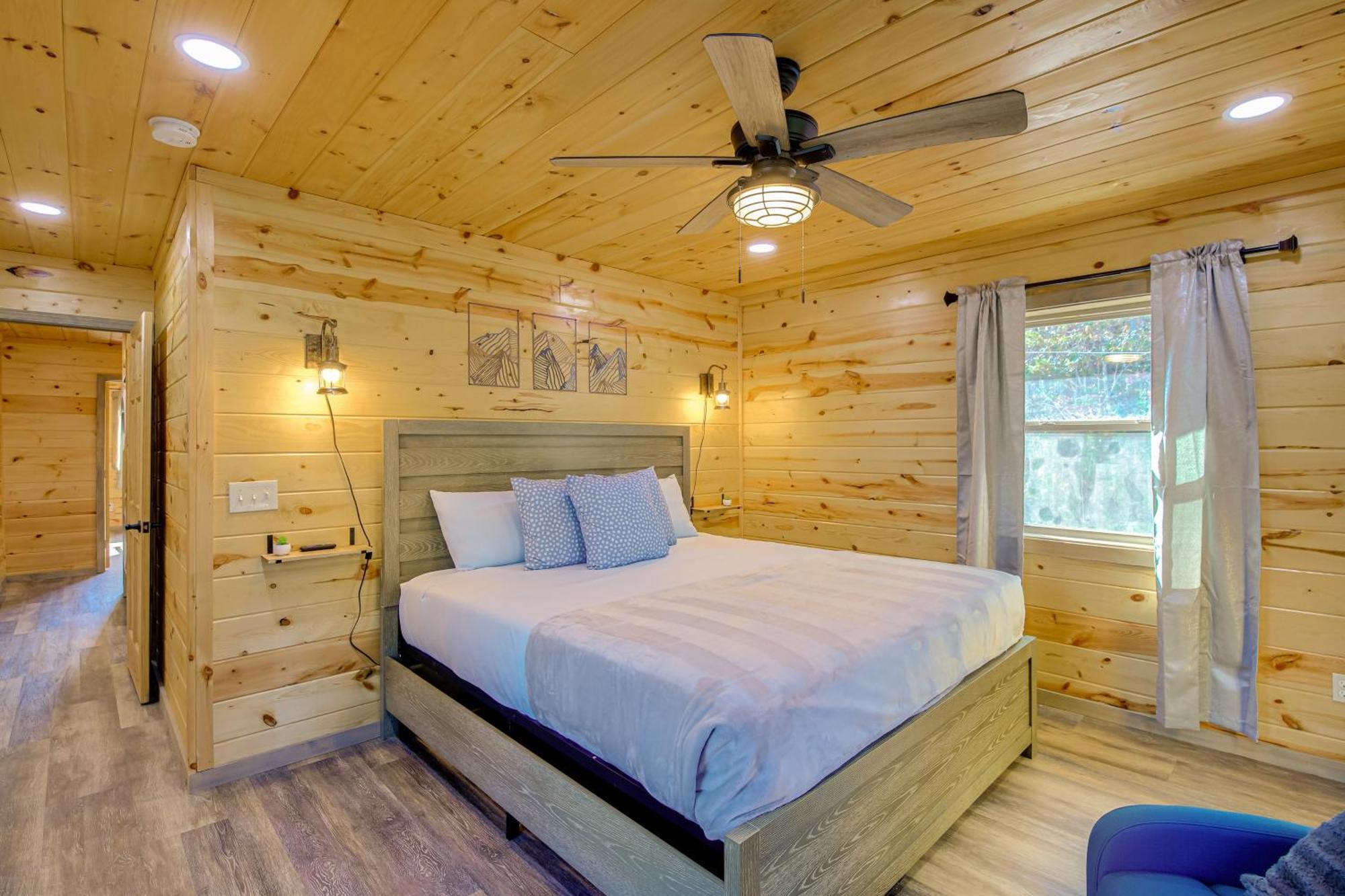 Gatlinburg Cabin With Game Room, Hot Tub And Mtn Views Extérieur photo