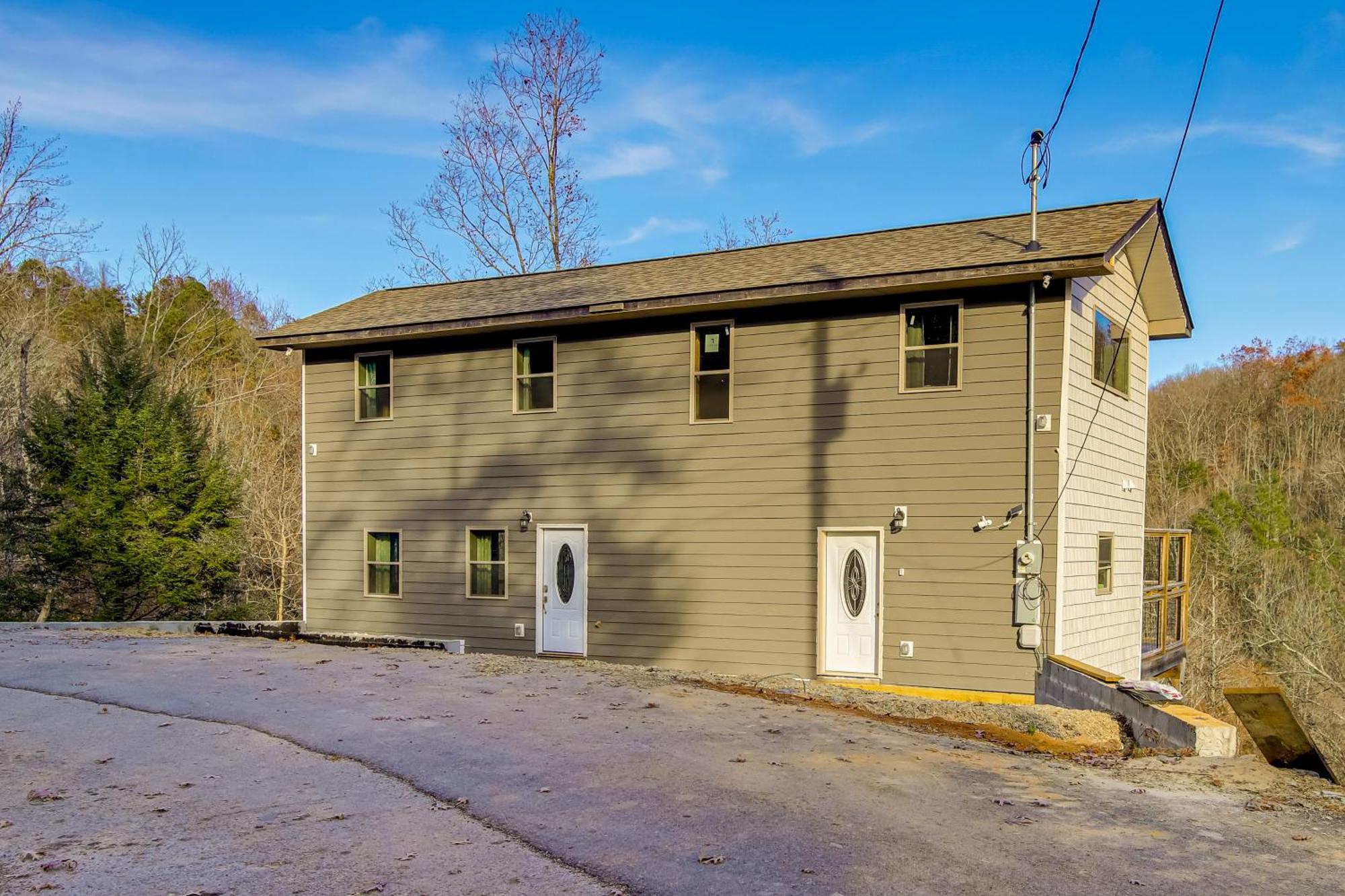 Gatlinburg Cabin With Game Room, Hot Tub And Mtn Views Extérieur photo