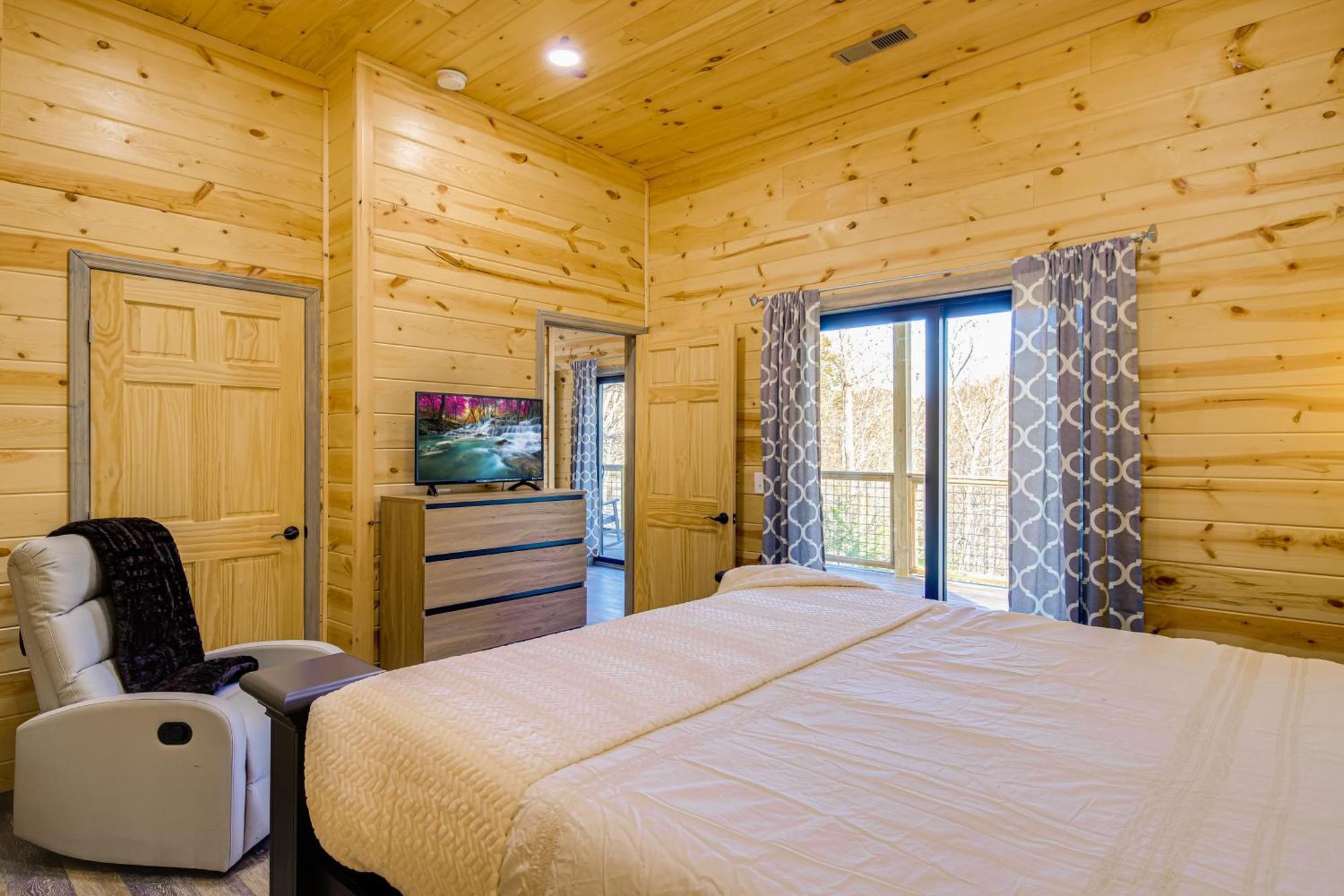 Gatlinburg Cabin With Game Room, Hot Tub And Mtn Views Extérieur photo