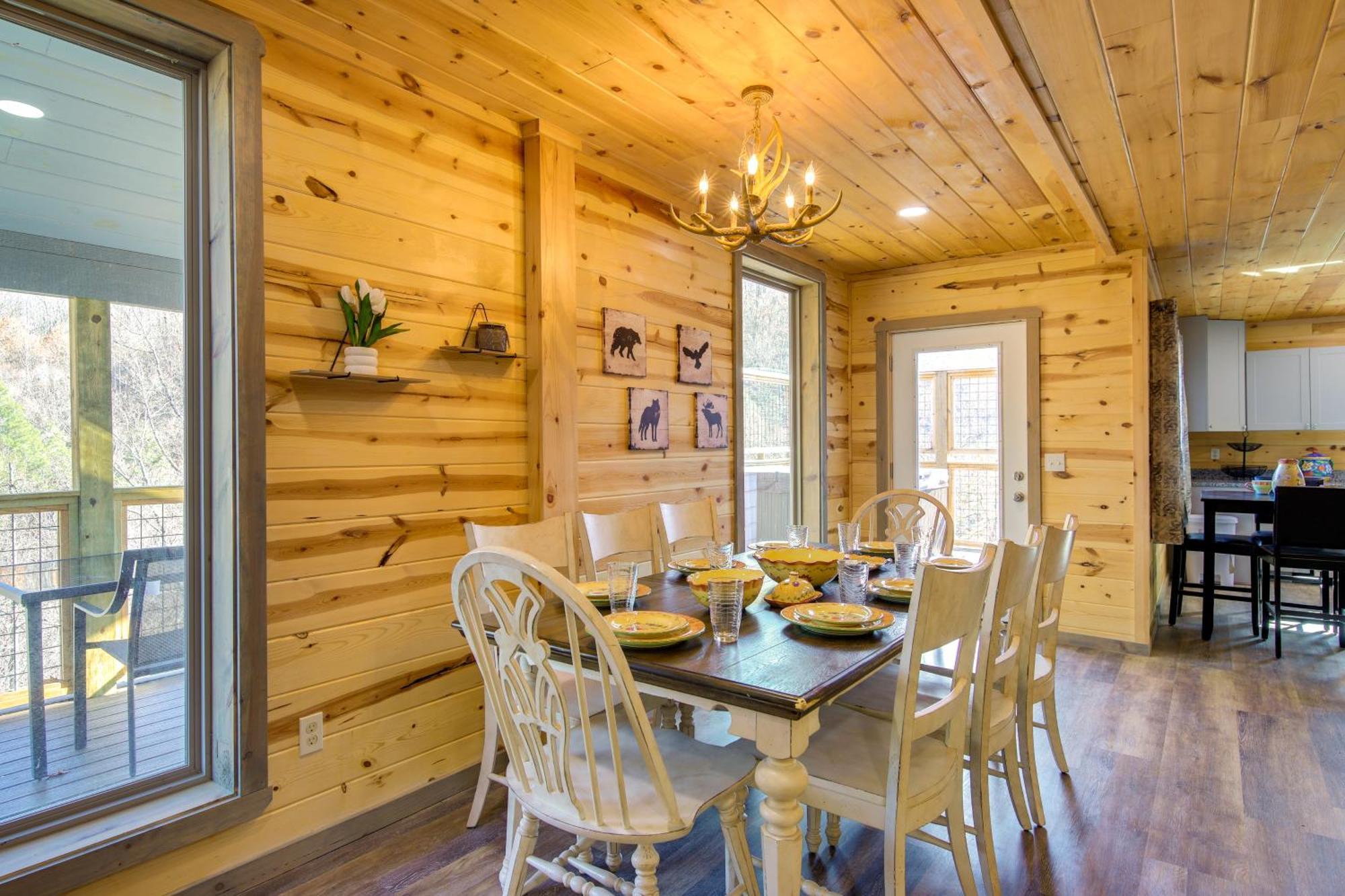 Gatlinburg Cabin With Game Room, Hot Tub And Mtn Views Extérieur photo