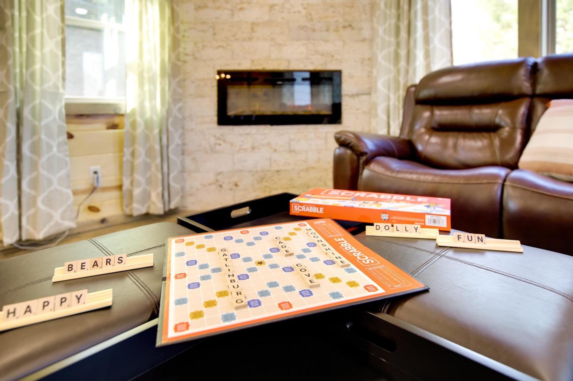 Gatlinburg Cabin With Game Room, Hot Tub And Mtn Views Extérieur photo