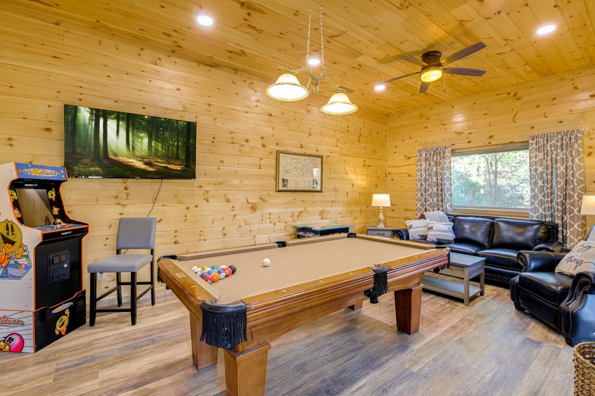 Gatlinburg Cabin With Game Room, Hot Tub And Mtn Views Extérieur photo