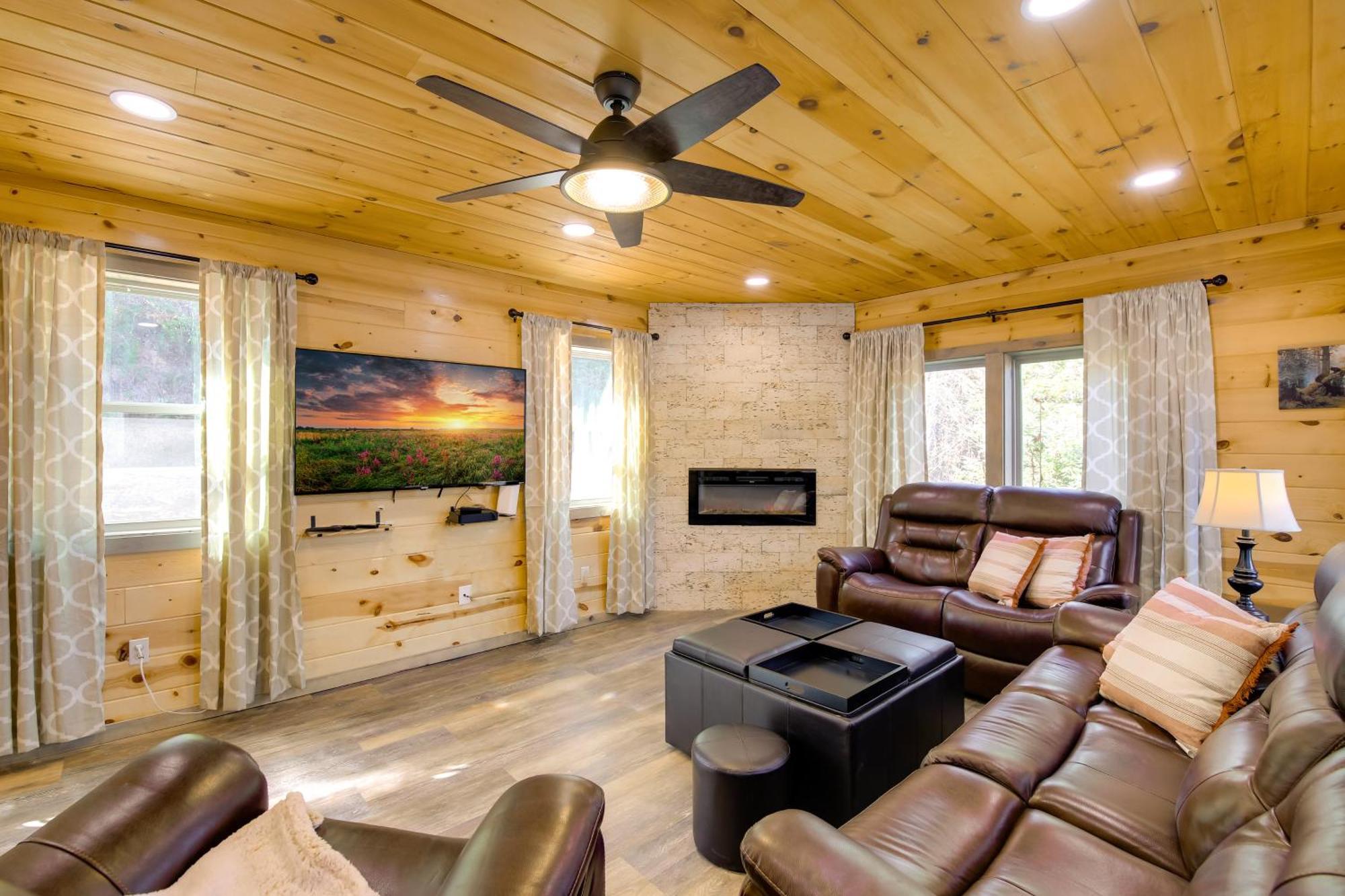 Gatlinburg Cabin With Game Room, Hot Tub And Mtn Views Extérieur photo